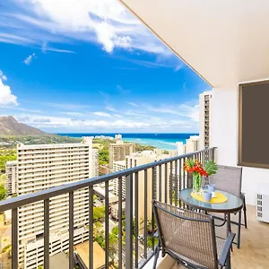 Beautiful Ocean And Diamond Head Views With Parking Apartment