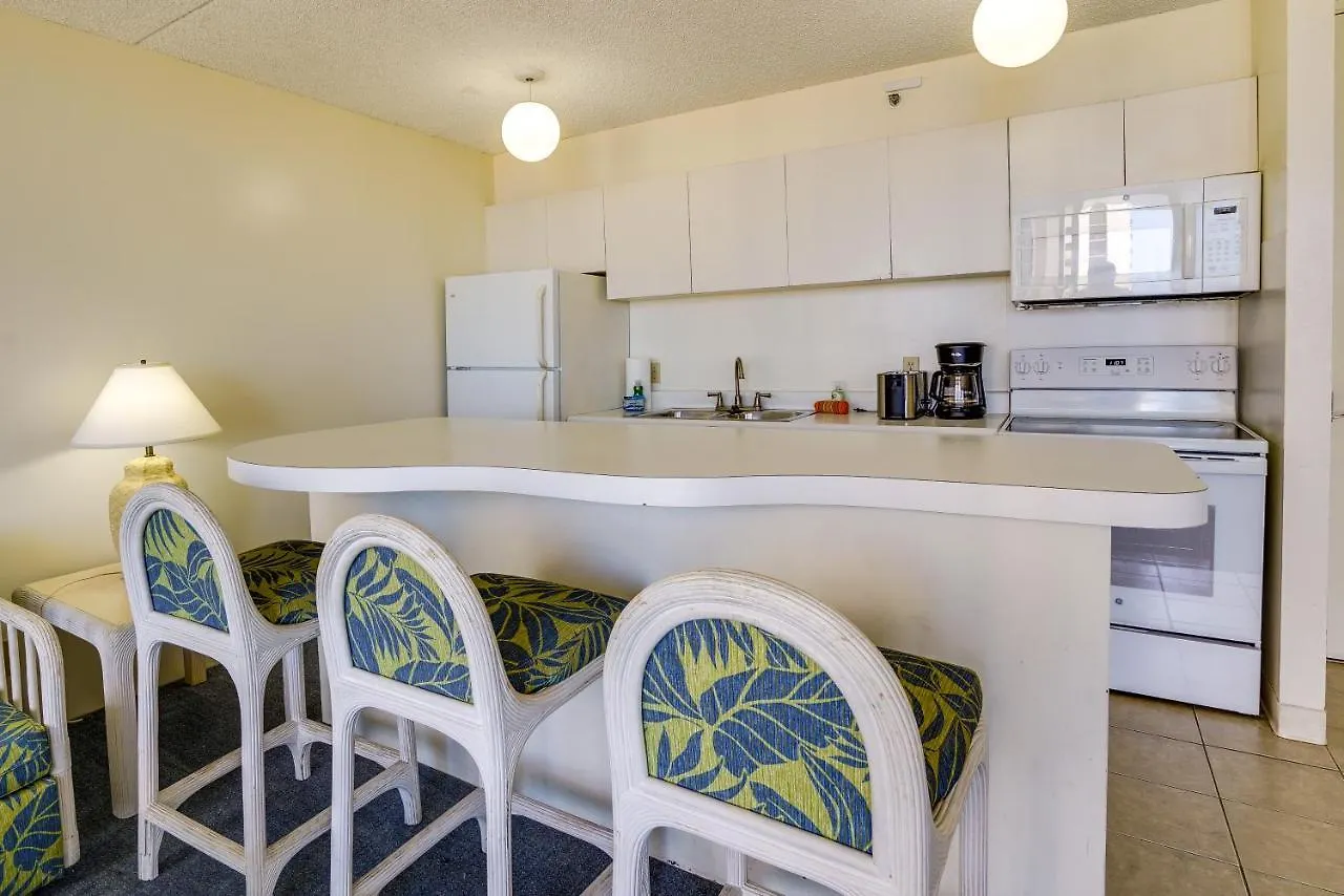 Apartment Honolulu Vacation Rental Walk To Waikiki Beach!