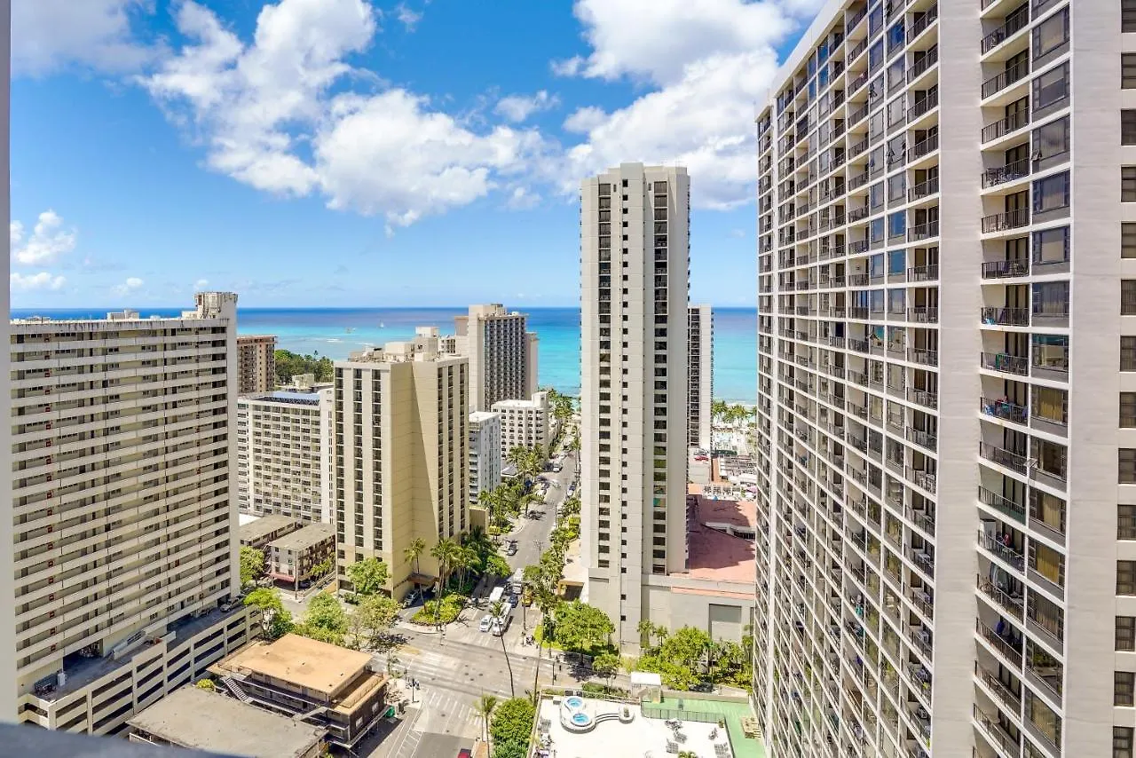 Honolulu Vacation Rental Walk To Waikiki Beach!