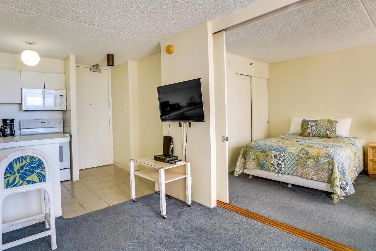 Honolulu Vacation Rental Walk To Waikiki Beach! Apartment