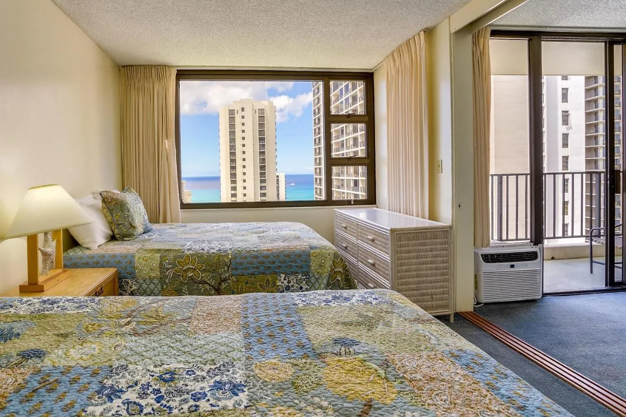 Honolulu Vacation Rental Walk To Waikiki Beach! Apartment